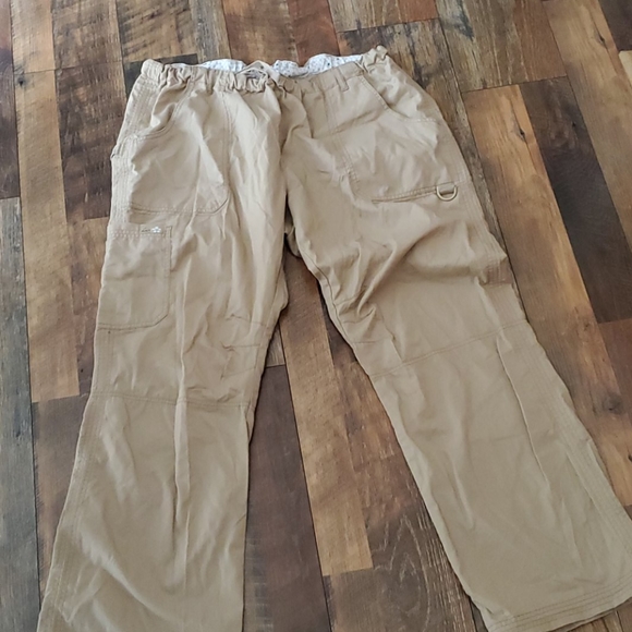 Koi Lindsay Khaki Cargo Scrub Pants 